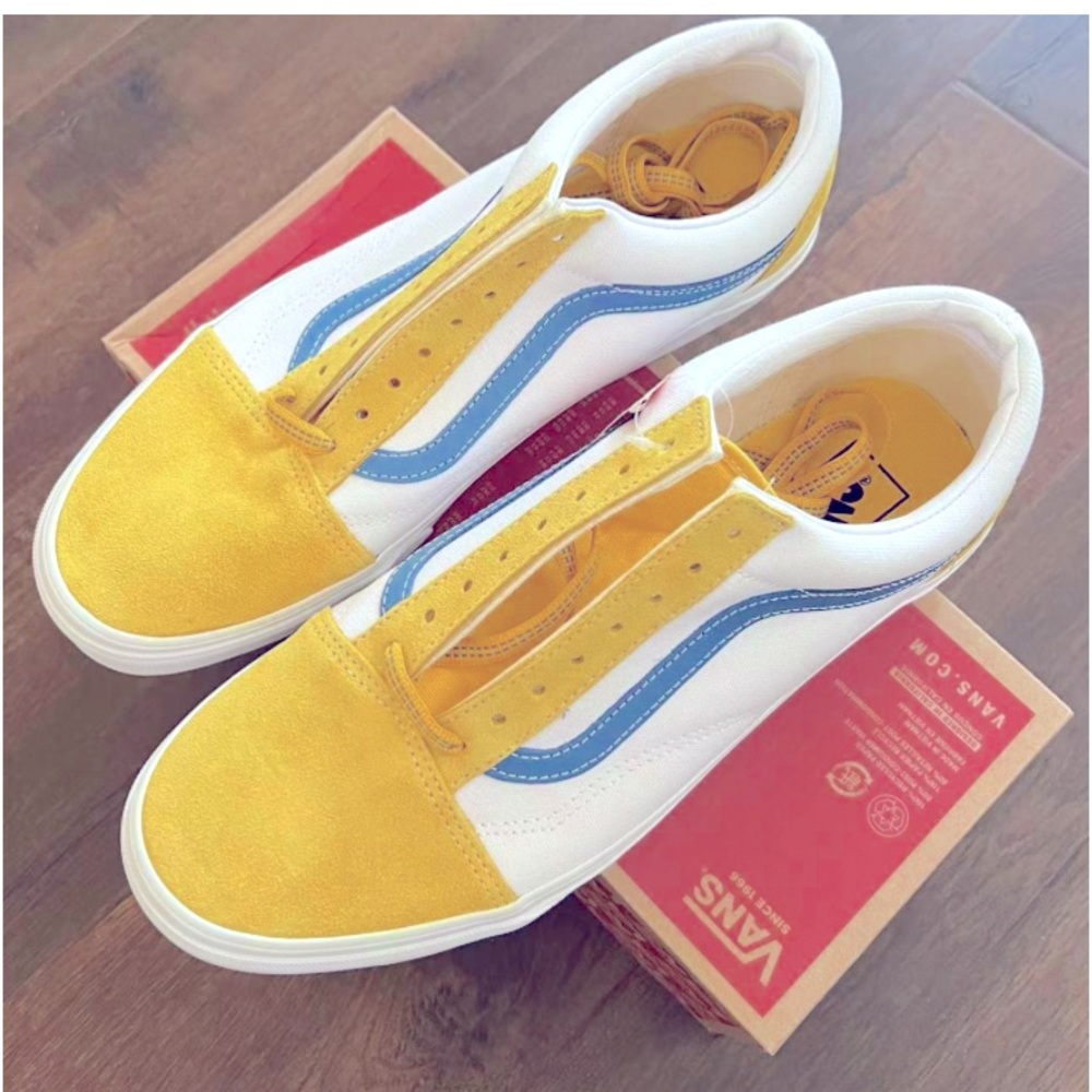 NEW! Vans size 8.5, NEVER WORN! Ret $160+ Old Sokol Sport Pop